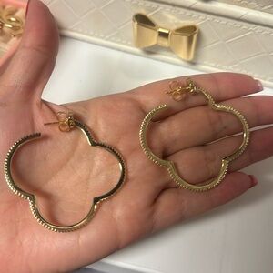 Cute earrings in 18k gold plated